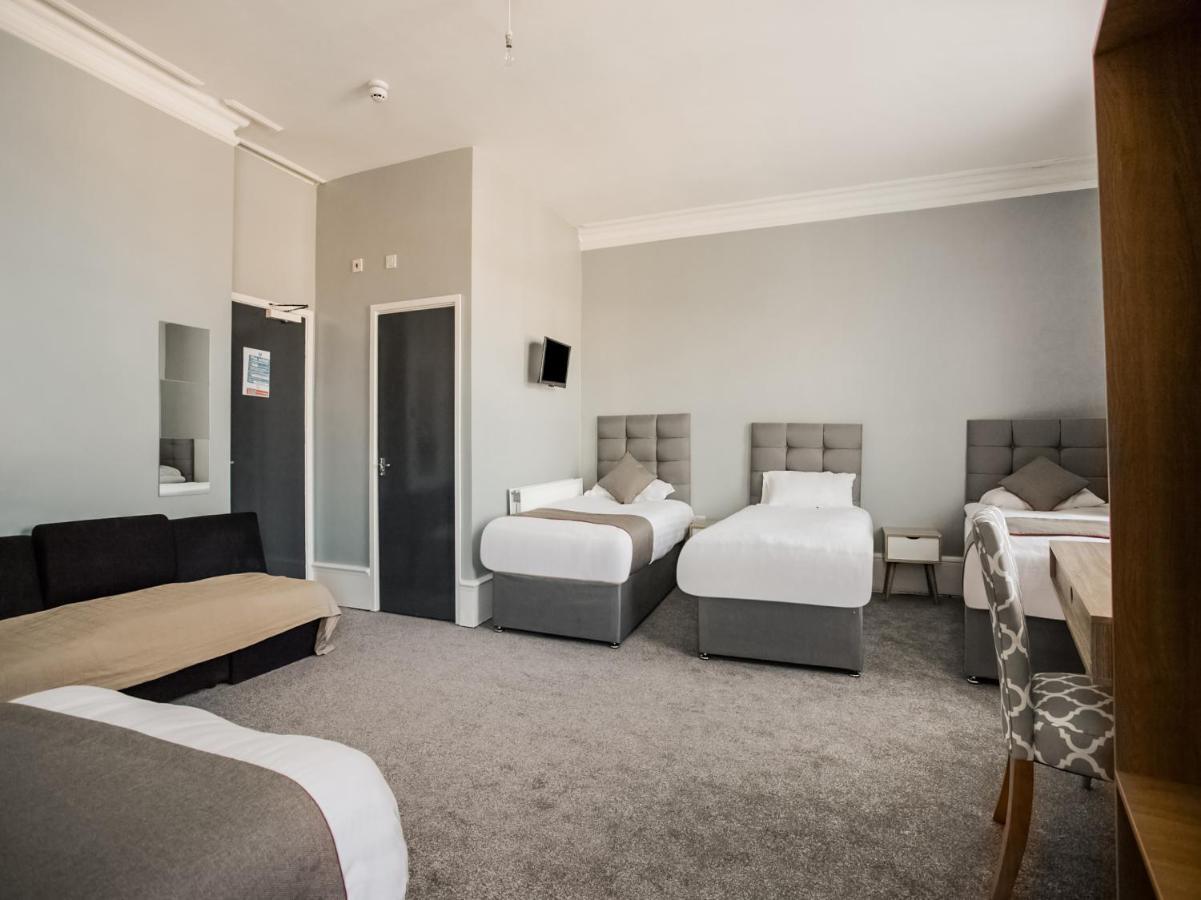 Newcastle West Hotel & Bar Exteriér fotografie